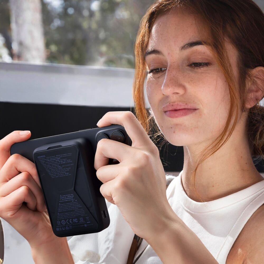 Power Bank Adata R100 Magnetica Usb-c (10.000 Mah) - Imagen 6